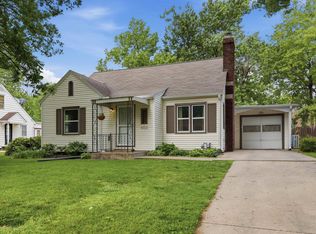 1215 SW Collins Ave, Topeka, KS 66604