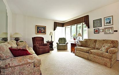 2nd image of 321 Wisconsin Dr