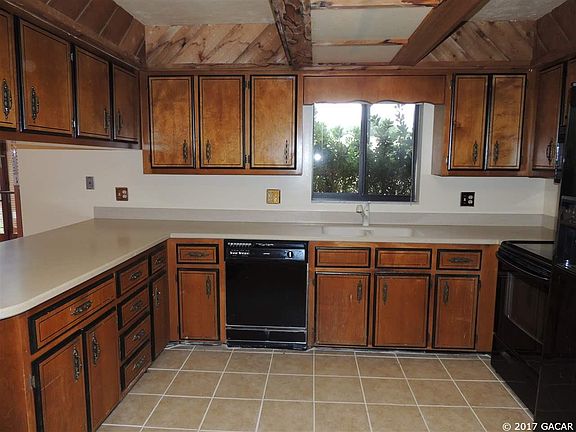 4th image of 9334 NW 16th Pl