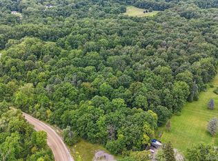 3377 W Predmore Rd, Oakland, MI 48363