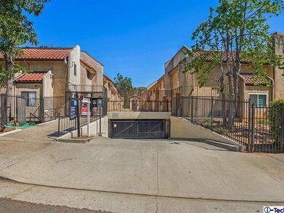 5036 E Echo St APT 402, Los Angeles, CA, 90042