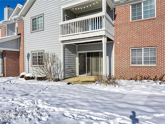 2nd image of 8118 Brookmont Ct Unit 103