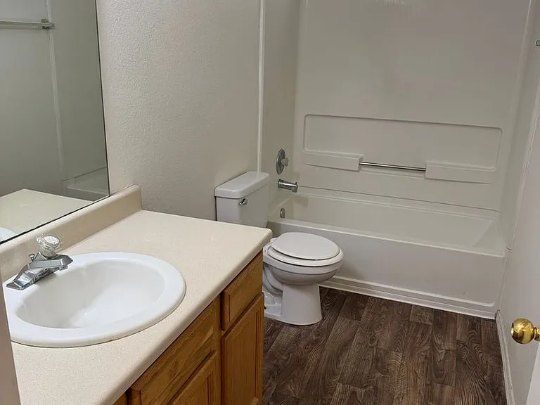 6235 Contess Rd NW — Photo 17