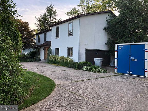 5th image of 1112 Holmes Ave