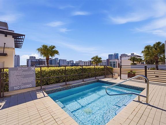3rd image of 1208 E Kennedy Blvd Unit 1121