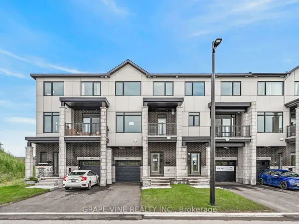 582 Arbia Rdg, Kanata, ON K2S 2S4