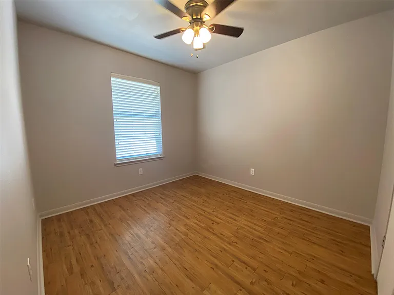 1806 Dublin Dr — Photo 29