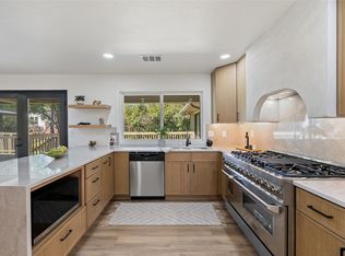 207 Norwood St W, Georgetown, TX 78628