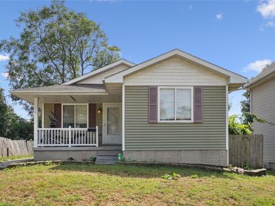 1330 Clark St, Des Moines, IA, 50314