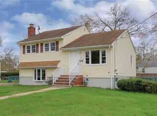 97 Curtis Ave, Piscataway, NJ 08854
