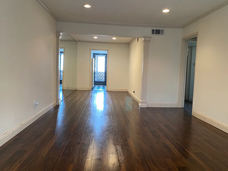 4211 Newton Ave #208