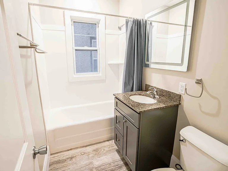 2901-2903 James Ave N #1 — Photo 3