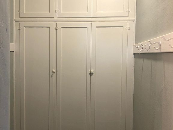 2nd image of 8203 Blackburn Ave APT B