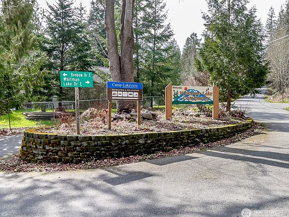 4th image of 32113 Whitman Lake Drive E