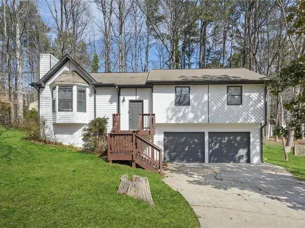 5570 Deerfield Pl NW, Kennesaw, GA 30144