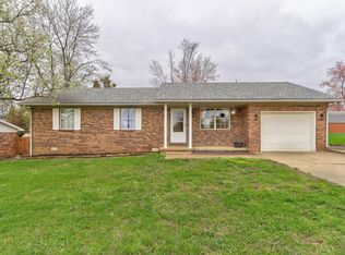 1113 Perkins Dr, Boonville, IN 47601