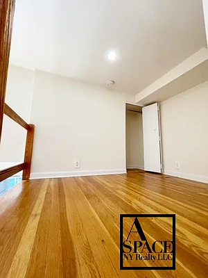 Rented by A Space Realty NY LLC | media 6