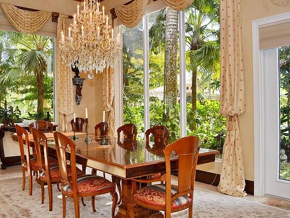 diningroom1_700