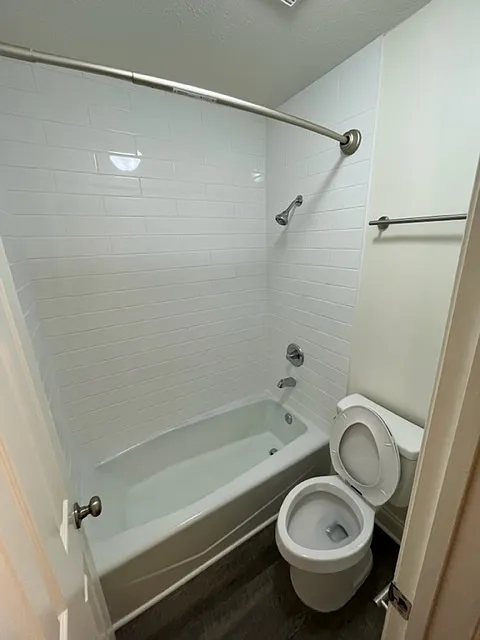548 Wonder Lane - 1 — Photo 4