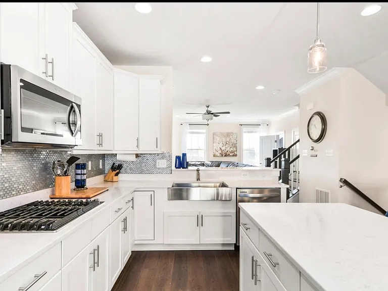 3321 Stone Barn Dr — Photo 21