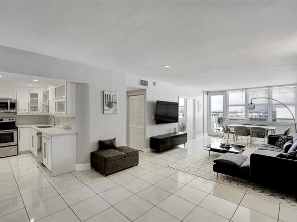 3725 S Ocean Dr, Hollywood, FL