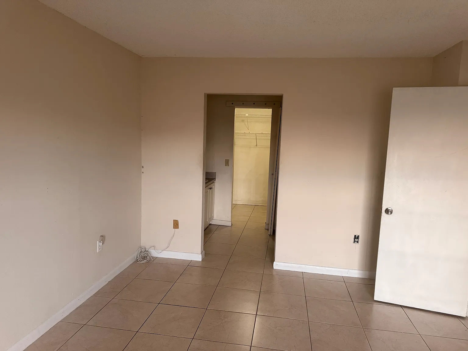 2 bed, 1210 sqft, $2,100 — Photo 1