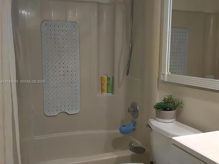 300 E Club Cir #108 — Photo 23