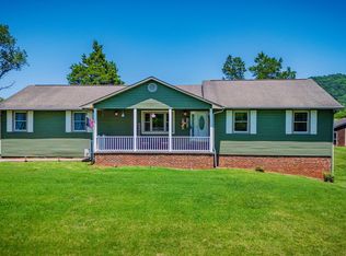 143 Meadowbrook Ln, Rogersville, TN 37857