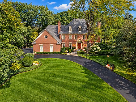 2nd image of 137 Circle Ridge Dr