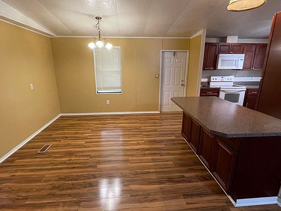 5th image of 5004 Santa Christina Ave