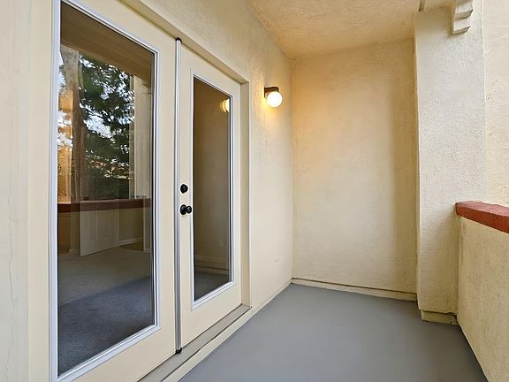 5th image of 6986 Stagecoach Rd APT B