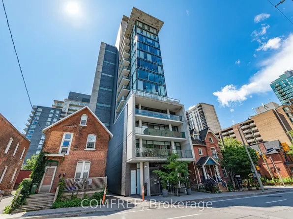 224 Lyon St N #402, Ottawa, ON K1R 0C1