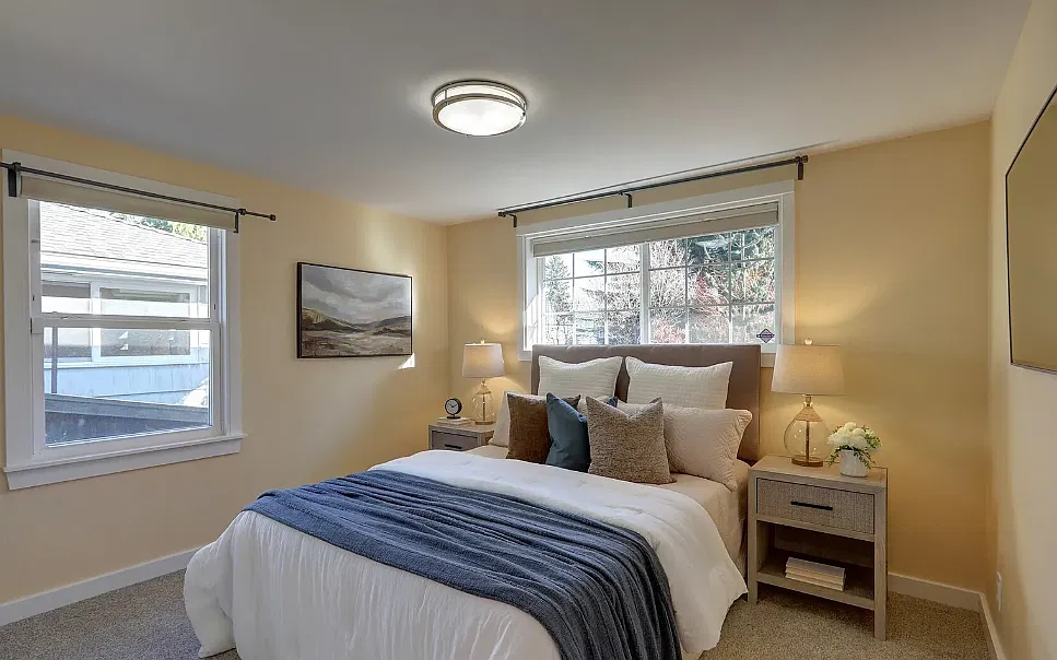 2 bed, 1080 sqft, $1,323 — Photo 1