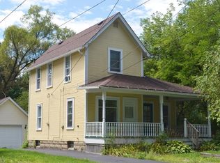 278 Orchard St, Chagrin Falls, OH 44022