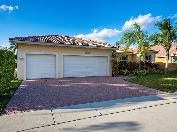 5th image of 14027 NW 16th Dr