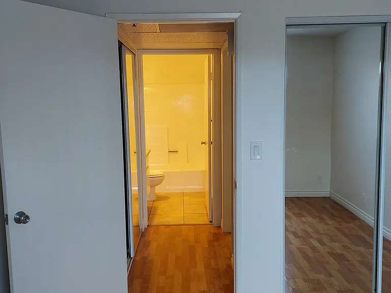 15602 Vanowen St #204 — Photo 11