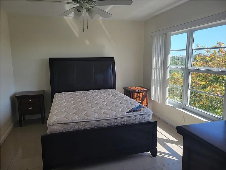 3050 N Palm Aire Dr #508 — Photo 14