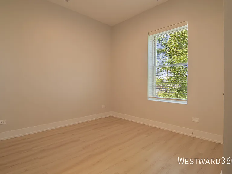 1546 N Homan Ave #3 — Photo 12