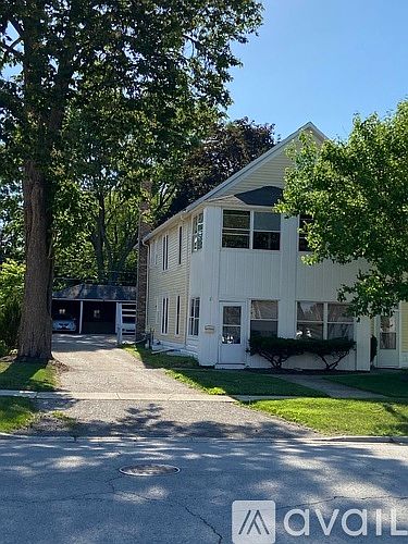 1st image of 216 S Oak Ave #1