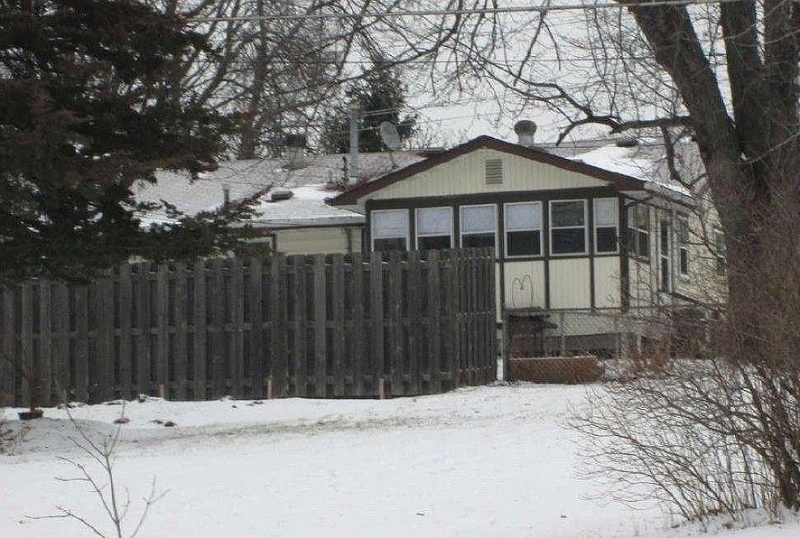 2nd image of 5350 7th St NE