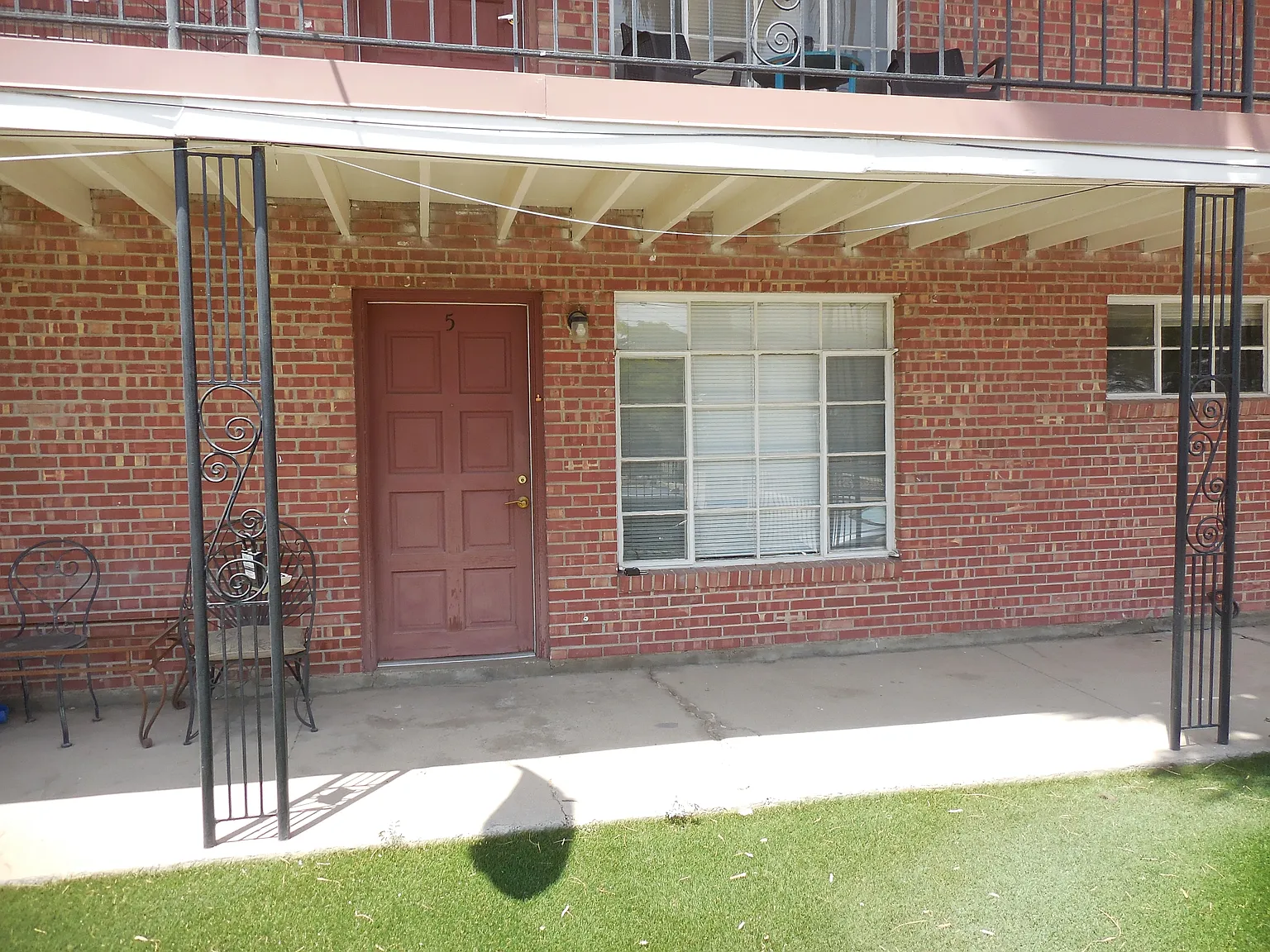 701 W Yandell Drive Unit 5 — Photo 2