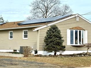 42 Boulevard E, Keyport, NJ