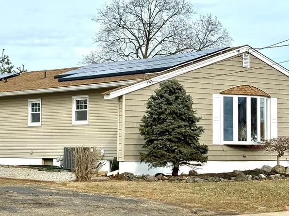 42 Boulevard E, Keyport, NJ 07735