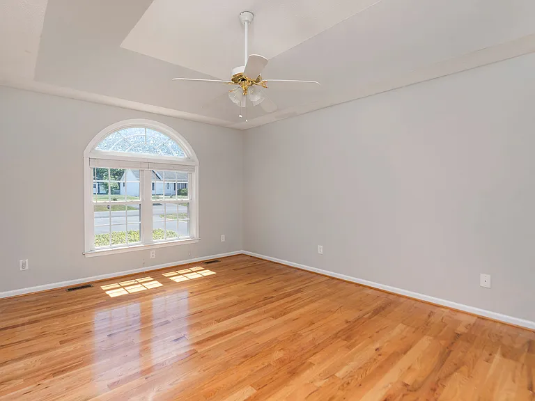 88 Cedarcrest Dr — Photo 17