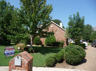2401 Sycamore Leaf Ln, Flower Mound, TX 75022