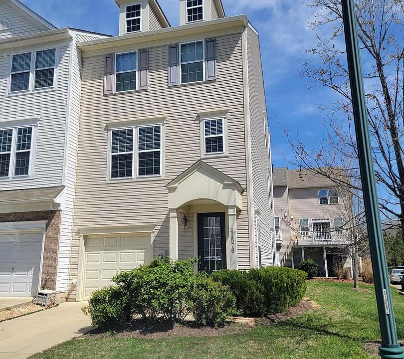 1st image of 44578 River Otter Dr