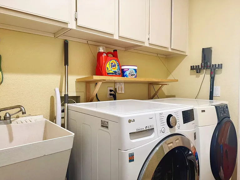 Laundry Room (Downstairs)