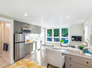 2010 E Jansen Ct #BERHGX32J, Seattle, WA 98112