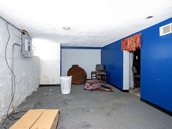 2nd image of 2106 Indiana Way NE