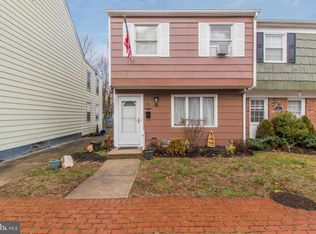 25 W Pearl St, Burlington, NJ 08016